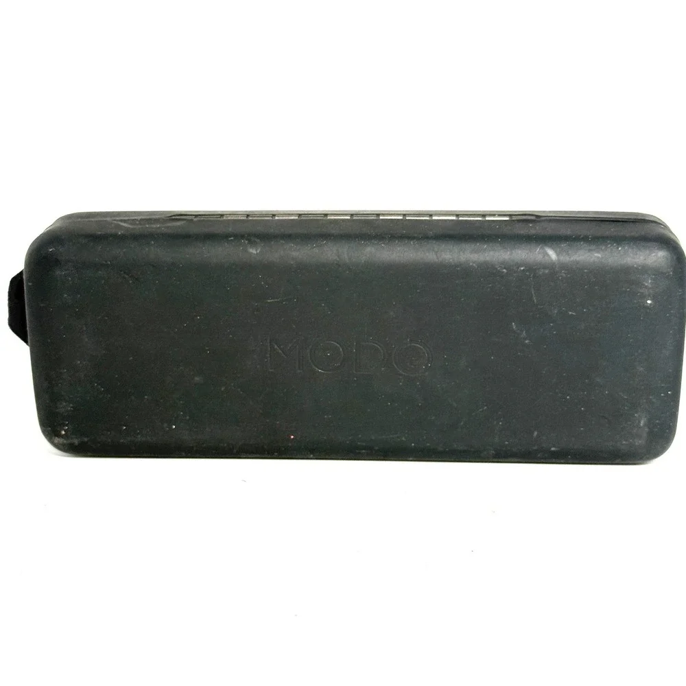 Modo‎ Black Hard Shell Eyeglasses Case with Cleaning Cloth
